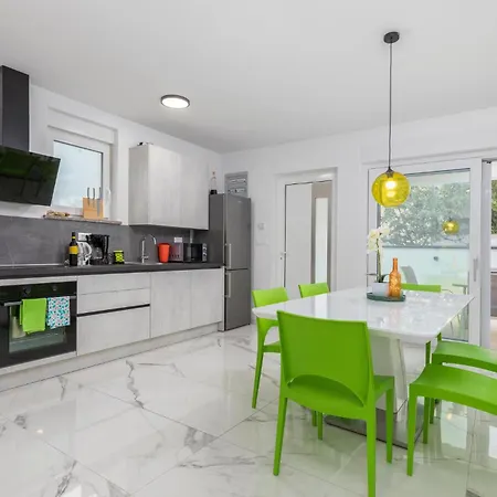 Prázdninový dům 4 Bedroom Cozy In Betiga *