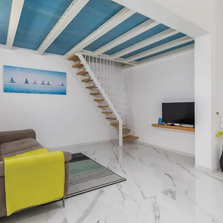 4 Bedroom Cozy In Betiga Prázdninový dům