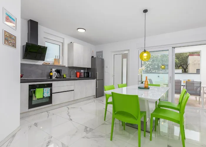 Holiday home 4 Bedroom Cozy In Betiga *