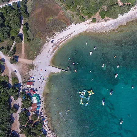 4 Bedroom Cozy In Betiga